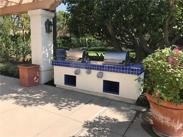 36 Del Ventura, Irvine, California 92606