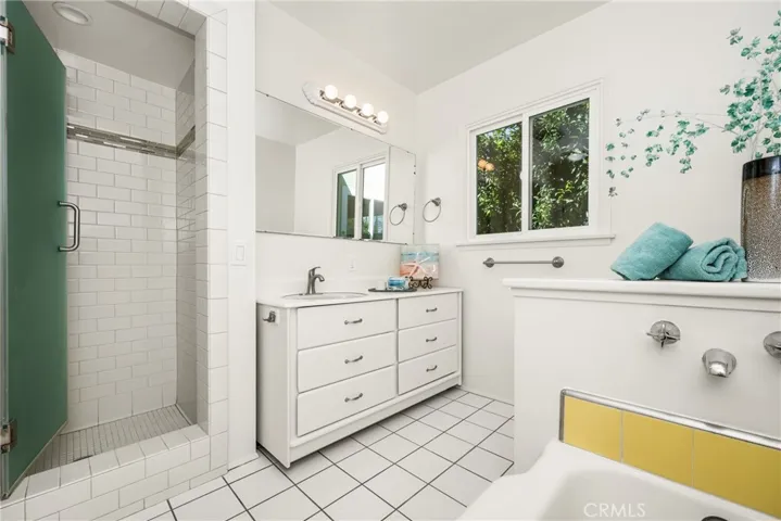 11017 Trudie Ave., Whittier, California 90604