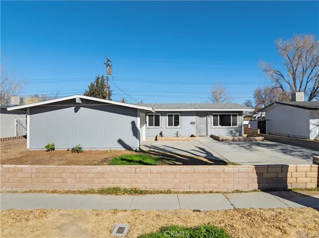 1029 W Avenue H7, Lancaster, California 93534