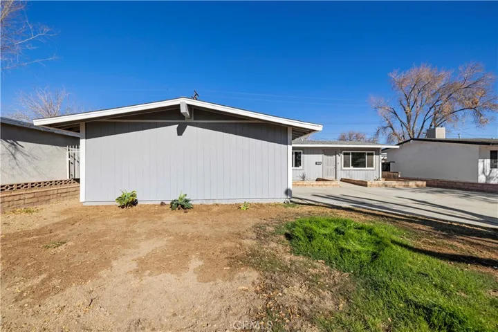 1029 W Avenue H7, Lancaster, California 93534