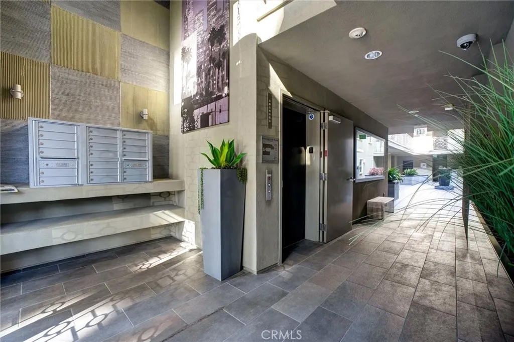 gallery-image 3