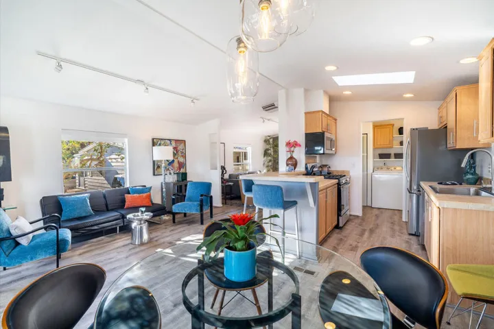 Living room - kitchen