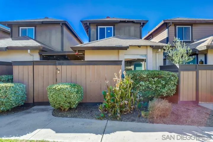 9609 Kumquat Dr, Lakeside, California 92040