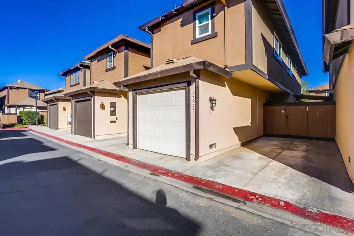 9609 Kumquat Dr, Lakeside, California 92040