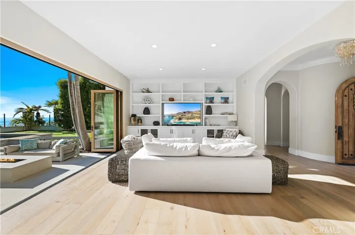 30 Wharfside Drive, Newport Coast, California 92657