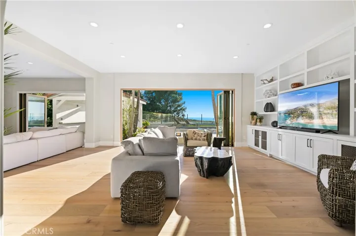 30 Wharfside Drive, Newport Coast, California 92657