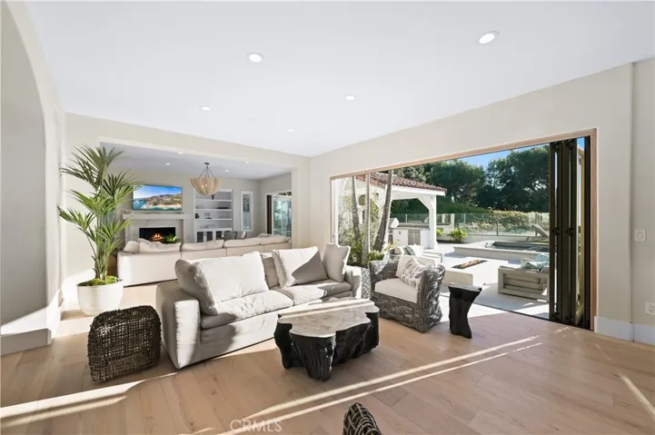 30 Wharfside Drive, Newport Coast, California 92657