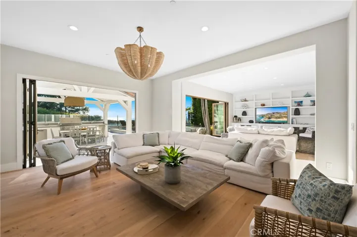 30 Wharfside Drive, Newport Coast, California 92657