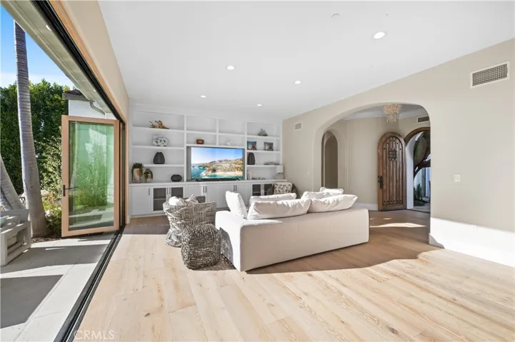 30 Wharfside Drive, Newport Coast, California 92657