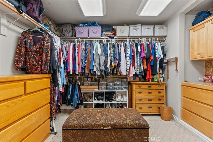 Walk in Closet