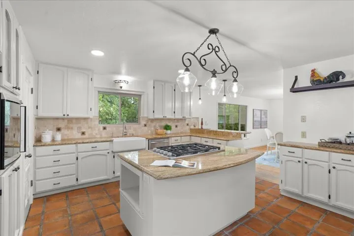 24200 Mountain Charlie Road, Los Gatos, California 95033