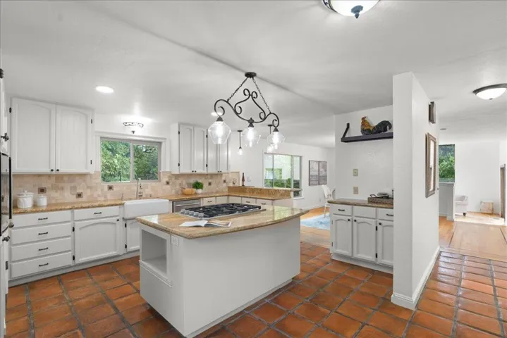 24200 Mountain Charlie Road, Los Gatos, California 95033