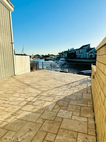 16061 Dominica Circle, Huntington Beach, California 92649