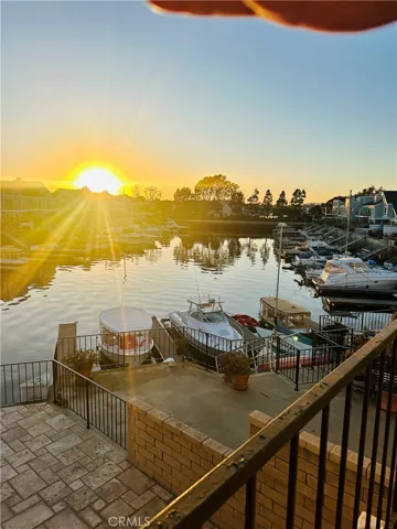 16061 Dominica Circle, Huntington Beach, California 92649