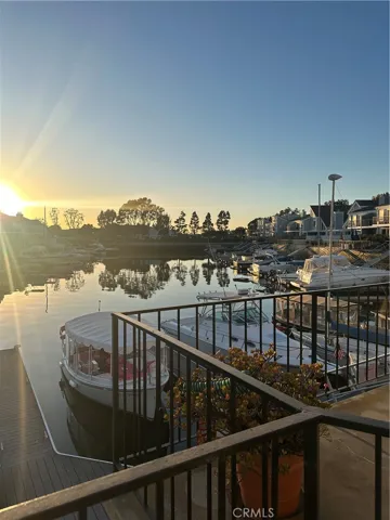 16061 Dominica Circle, Huntington Beach, California 92649
