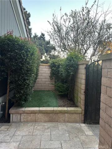 16061 Dominica Circle, Huntington Beach, California 92649