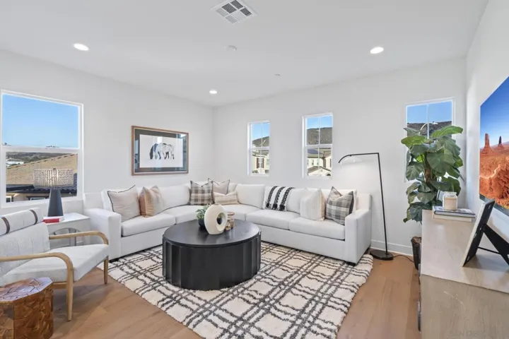 940 Visalia Place, San Marcos, California 92069