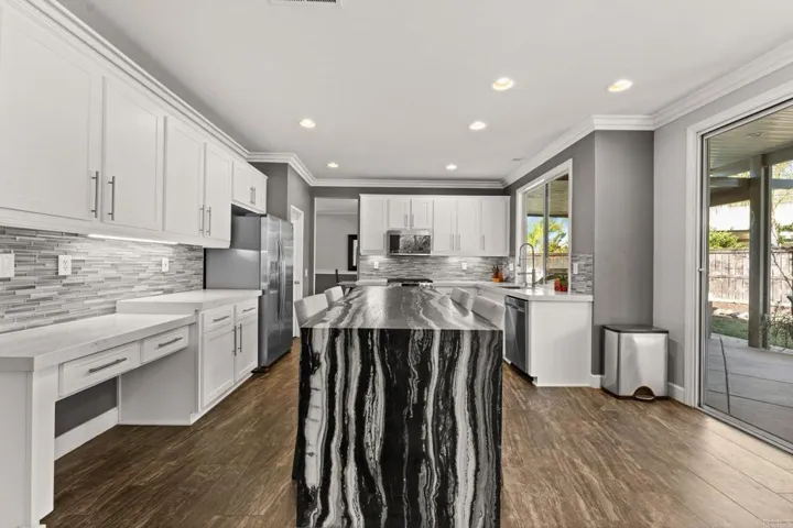 31978 Odyssey Drive, Winchester, California 92596