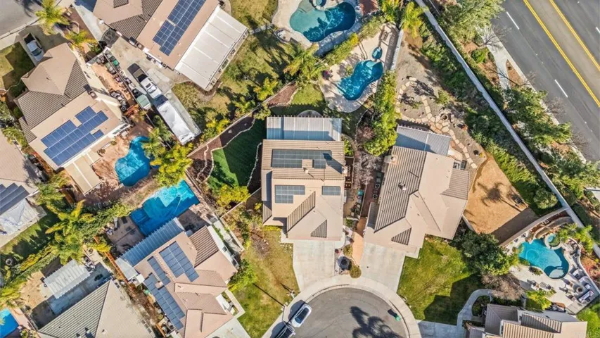 31978 Odyssey Drive, Winchester, California 92596