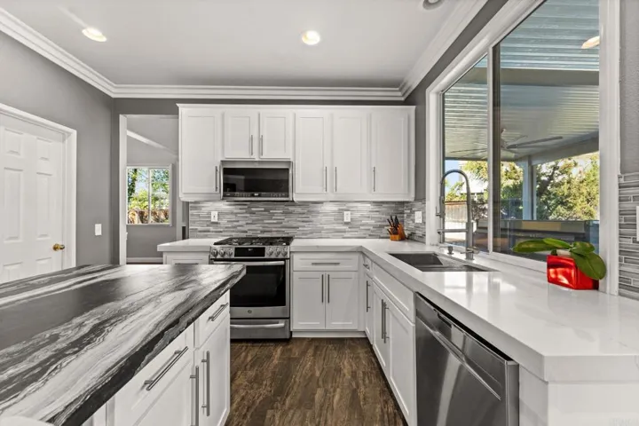 31978 Odyssey Drive, Winchester, California 92596