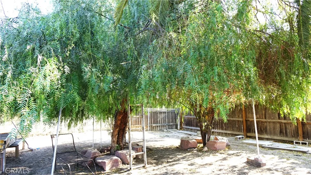 642 N Santa Fe Street, Hemet, California 92543 home-pic-16