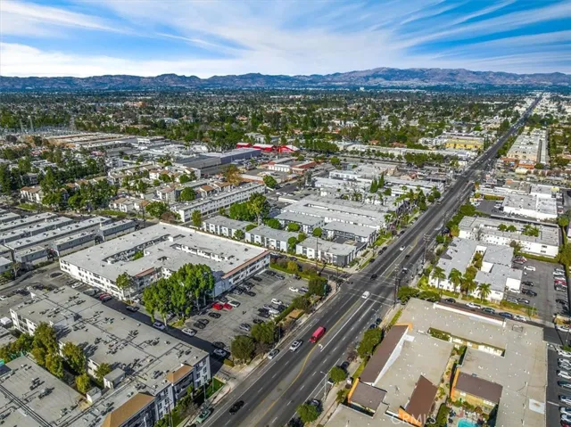 18530 Hatteras Street 337, Tarzana, California 91356