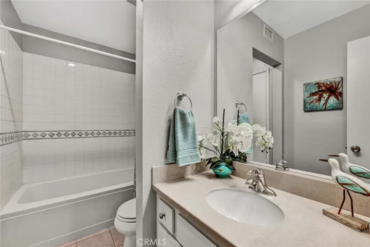 101 W Riverdale Avenue 8, Orange, California 92865