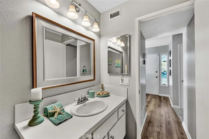 101 W Riverdale Avenue 8, Orange, California 92865