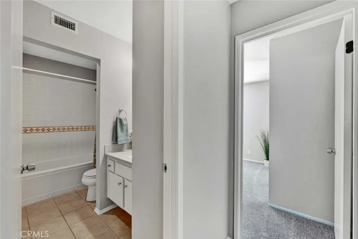 101 W Riverdale Avenue 8, Orange, California 92865
