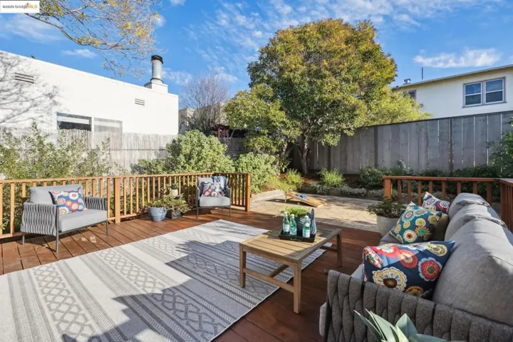2500 Best Ave, Oakland, California 94601