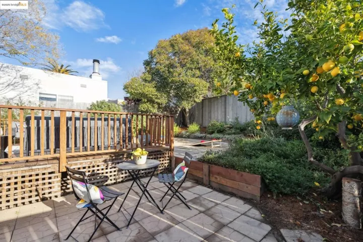 2500 Best Ave, Oakland, California 94601