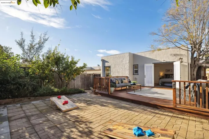 2500 Best Ave, Oakland, California 94601