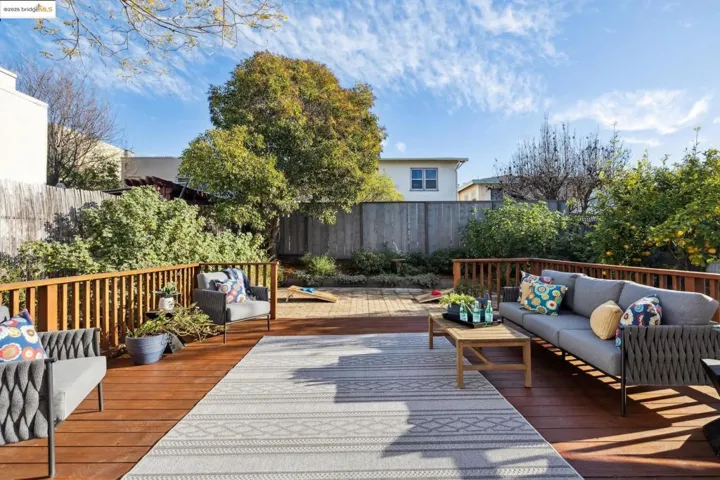2500 Best Ave, Oakland, California 94601