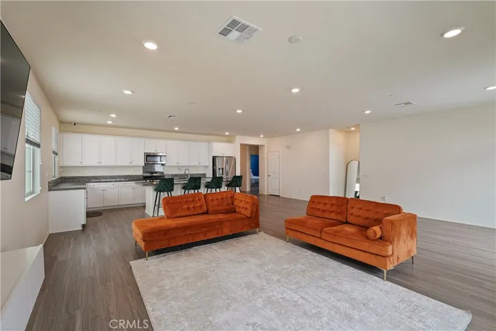 30835 Catspaw Lane, Menifee, California 92584