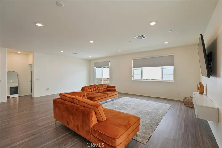 30835 Catspaw Lane, Menifee, California 92584