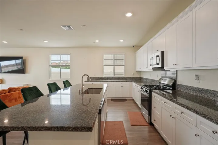 30835 Catspaw Lane, Menifee, California 92584
