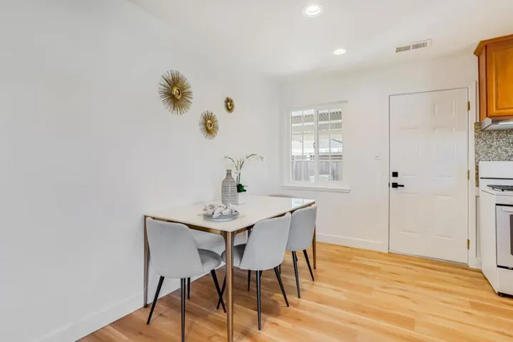 3282 Victoria Avenue, Santa Clara, California 95051