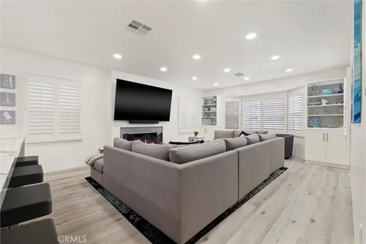 726 Esplanade, Redondo Beach, California 90277