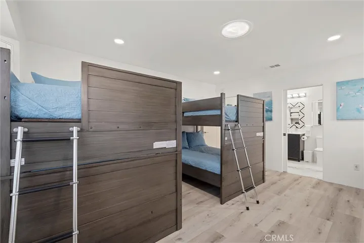 726 Esplanade, Redondo Beach, California 90277