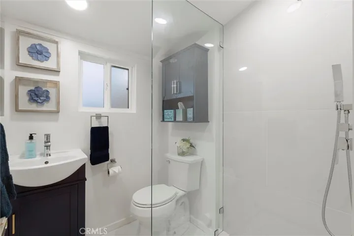 726 Esplanade, Redondo Beach, California 90277