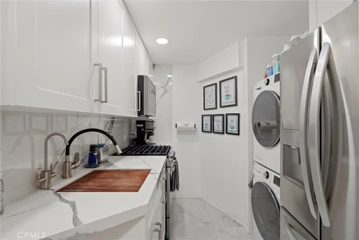 726 Esplanade, Redondo Beach, California 90277
