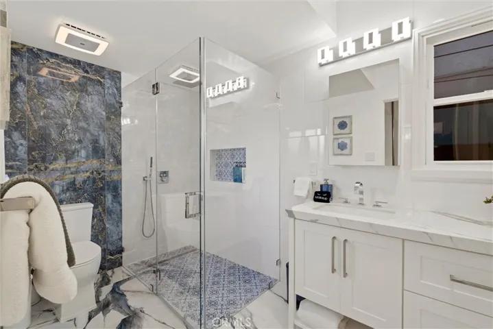 726 Esplanade, Redondo Beach, California 90277