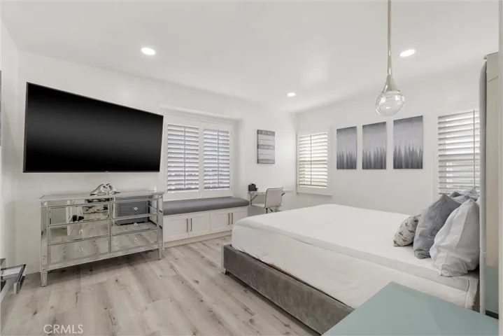 726 Esplanade, Redondo Beach, California 90277
