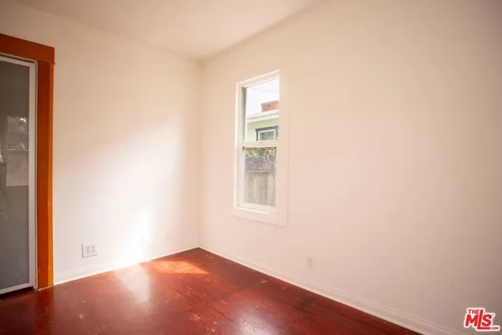 664 Marine Street, Santa Monica, California 90405