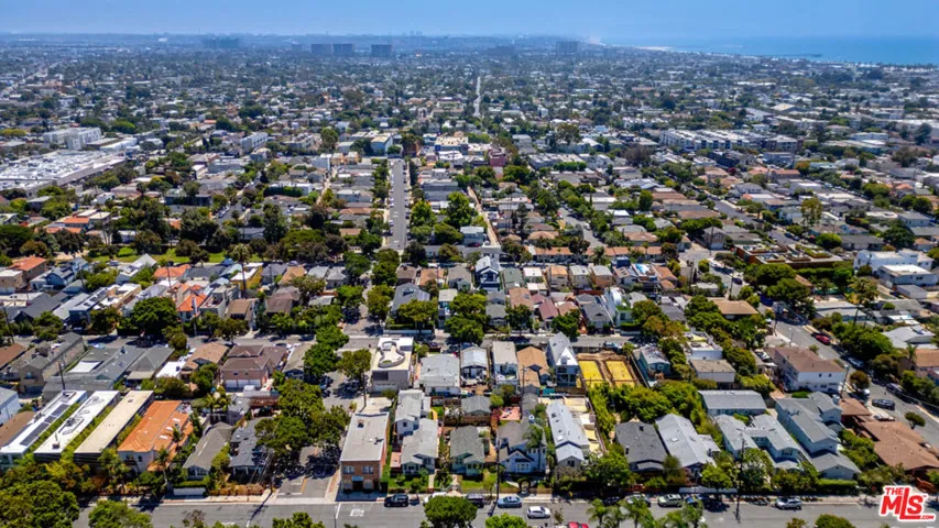 664 Marine Street, Santa Monica, California 90405