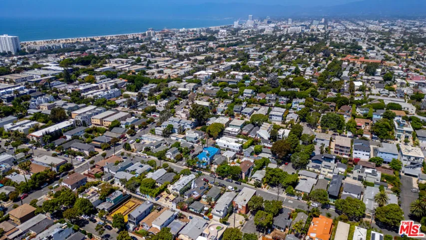 664 Marine Street, Santa Monica, California 90405