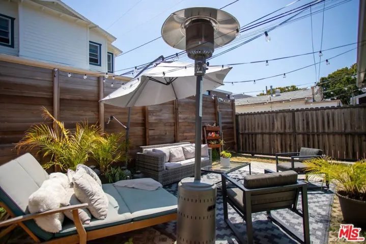 664 Marine Street, Santa Monica, California 90405