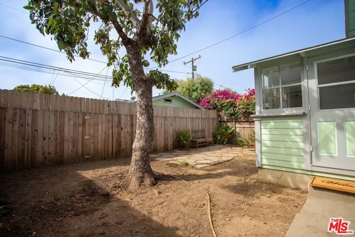 664 Marine Street, Santa Monica, California 90405