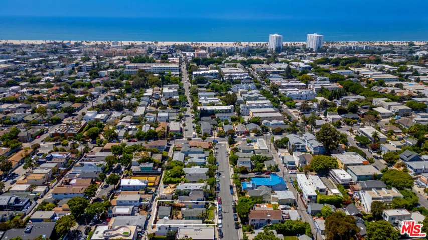 664 Marine Street, Santa Monica, California 90405