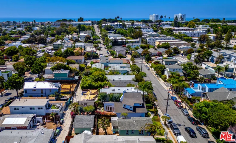 664 Marine Street, Santa Monica, California 90405